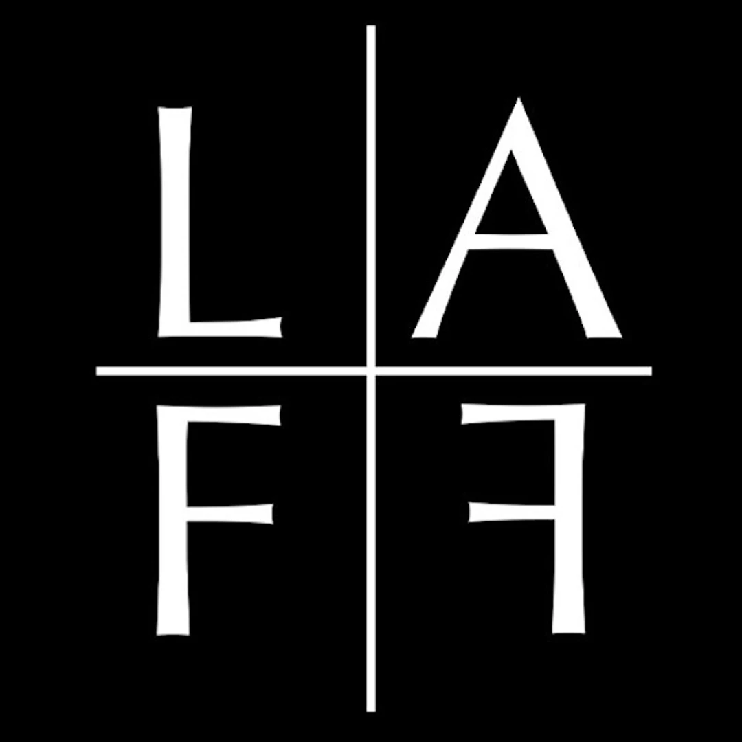 LA FAMILY FARMS logo