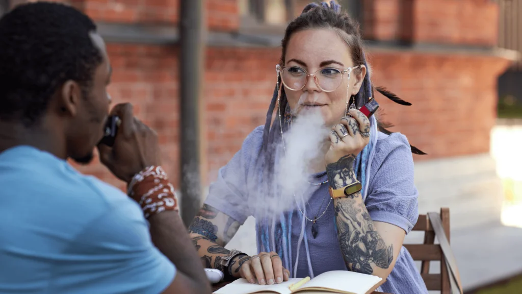 An Insider’s Guide To Cannabis Vaping - Explore & Learn article