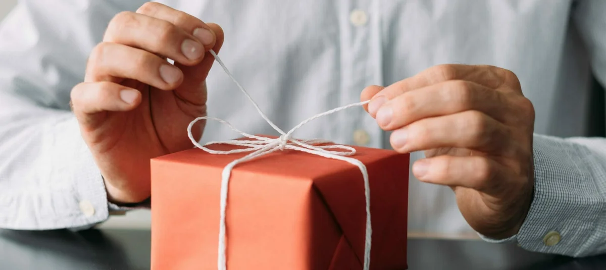 The Top 7 Fathers Day Weed Gifts 2022 – Your Ultimate Guide! - Brands We Love article